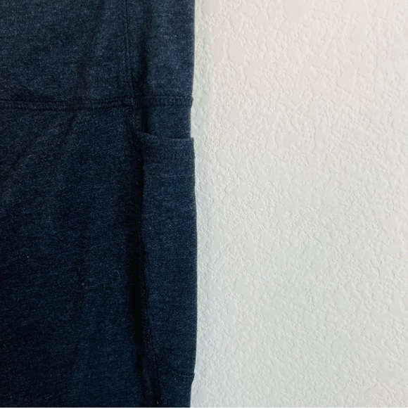 Energy Zone Dark Grey Pocket Capri Cropped Pocket Workout Leggings - Picture 8 of 8